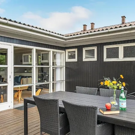 Nyaraló Stunning Home In Blavand With Sauna *